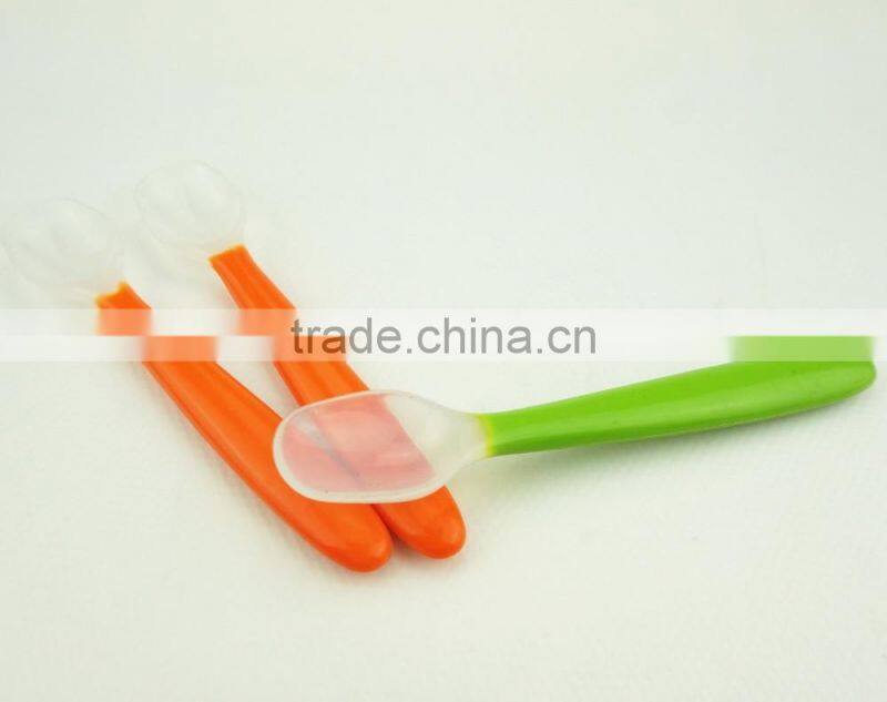 16083 baby silicone feeding spoon