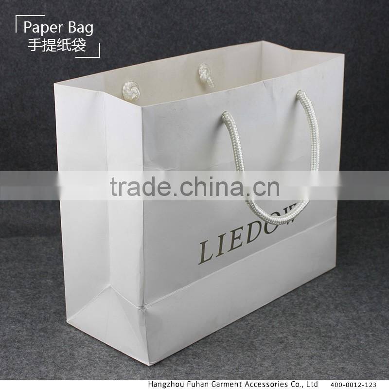 Printed Paper Bag with Customized Logo and Handles