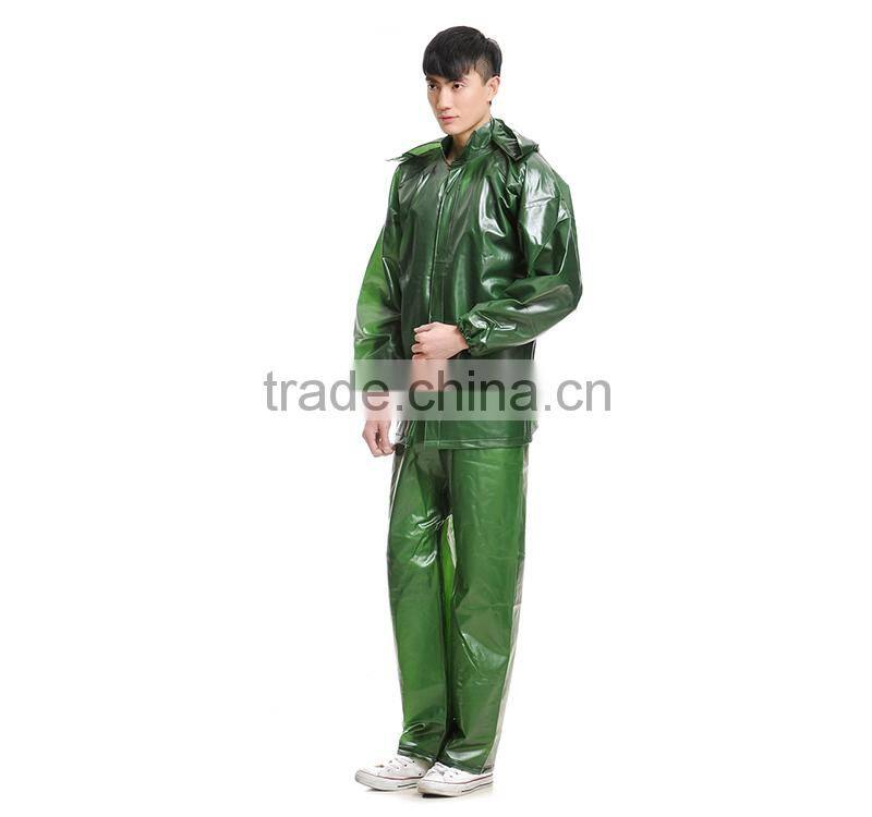 YANLI 100%waterproof, wholesale outdoor polyester raincoat / rubber raincoat
