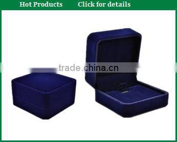 Custom shape velvet earring case with metal snap