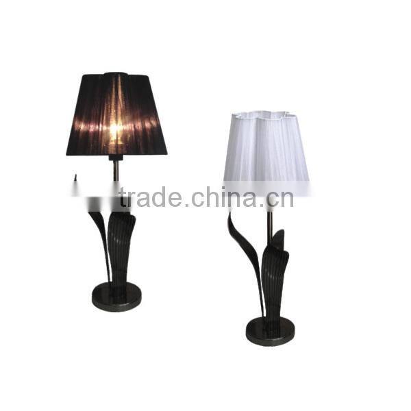 Eye-protection foldable LED table lamp