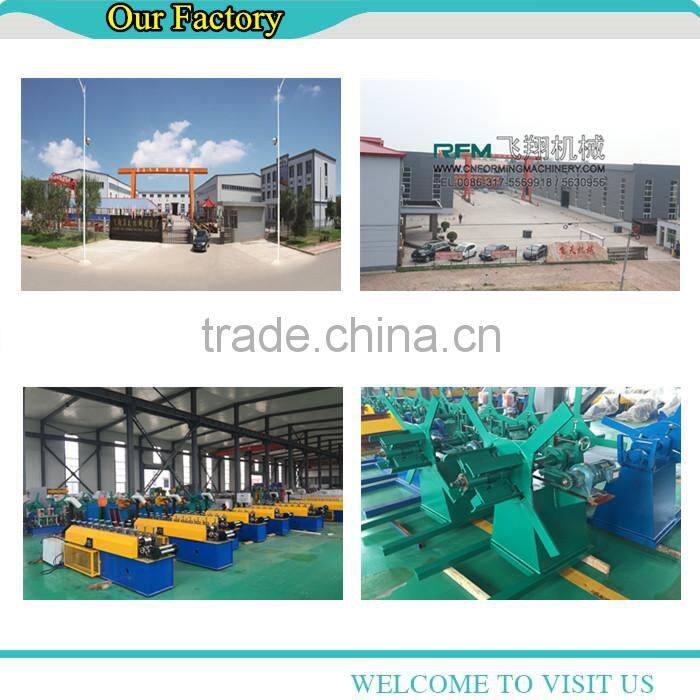 Corrugated metal roof panel forming machine on slae