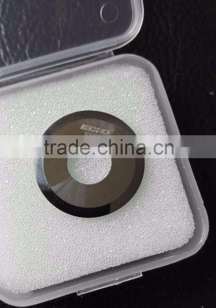 Dust free slot machine blade,