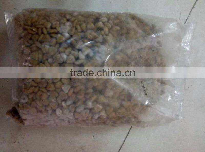 Automatic small sugar puffed rice packing machine