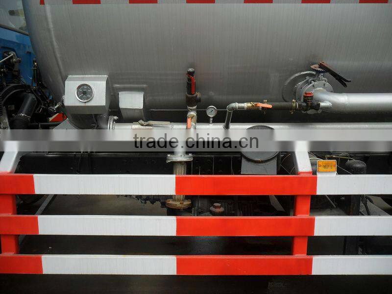 DONGFENG 190HP bulk feed truck