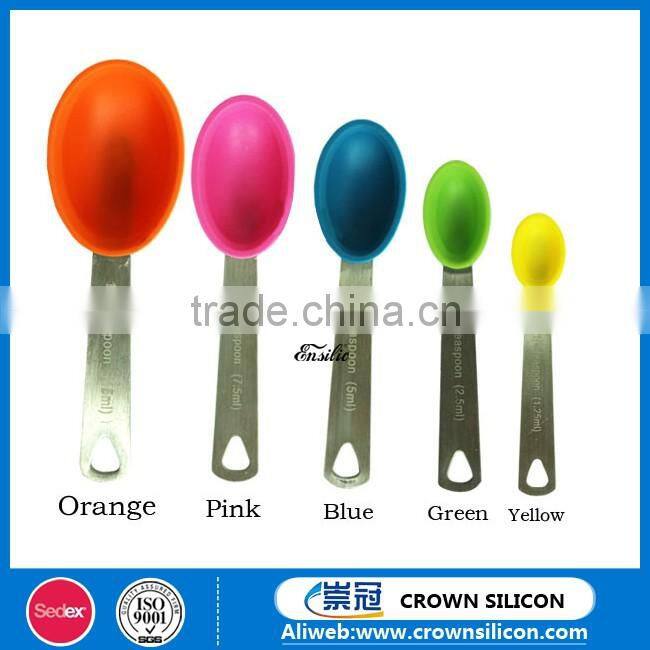 Different volume silicone measuring spoon