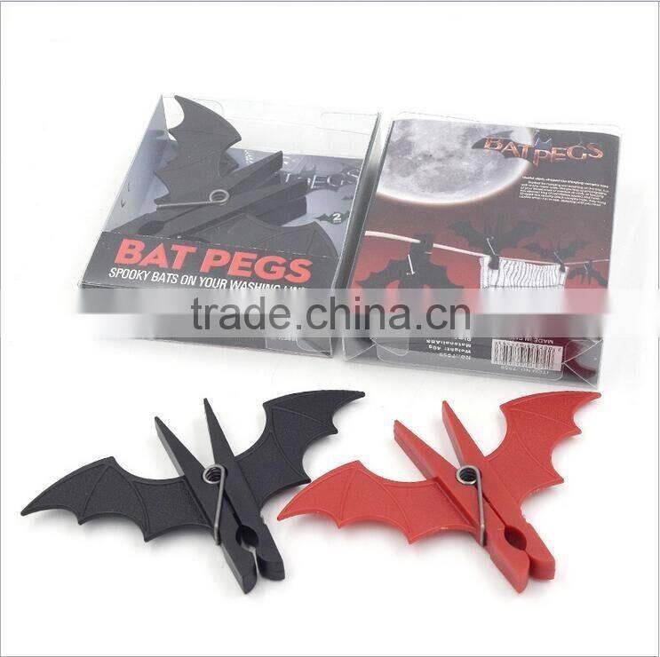 Creative Black/Red Batman Shape Plastic Spring Clothes Pegs Household Pants Receiving Clothes Clips Bat Pegs For Wholesale