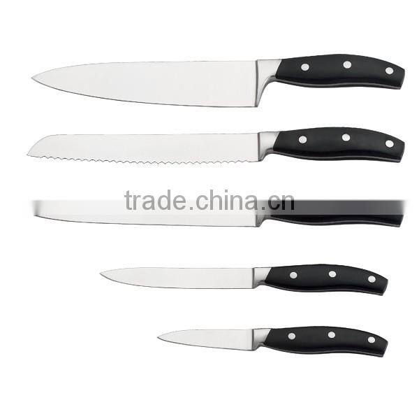 A3002 Round Slide Out Bamboo Cheese Board and 4 Piece Knife Set