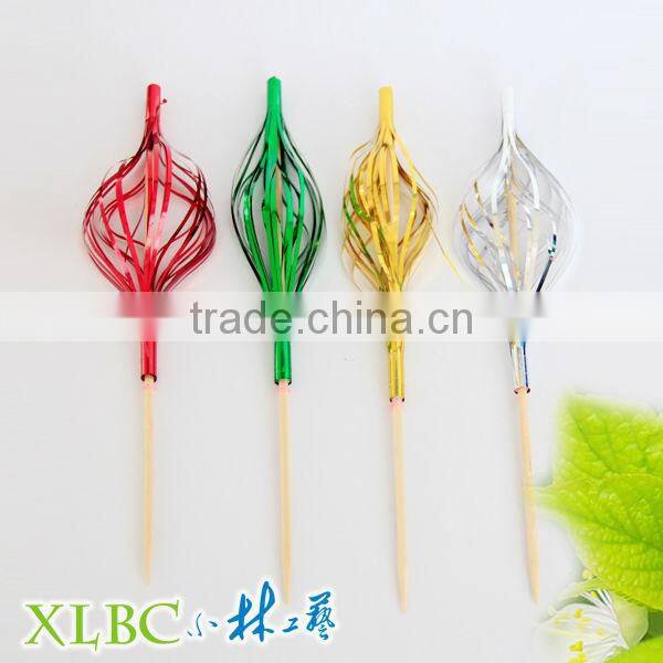 Decorative picks with lantern