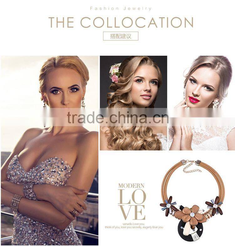 Summer New Arrival Wood Jewelry Wooden Bead Flowers Pendant Necklace