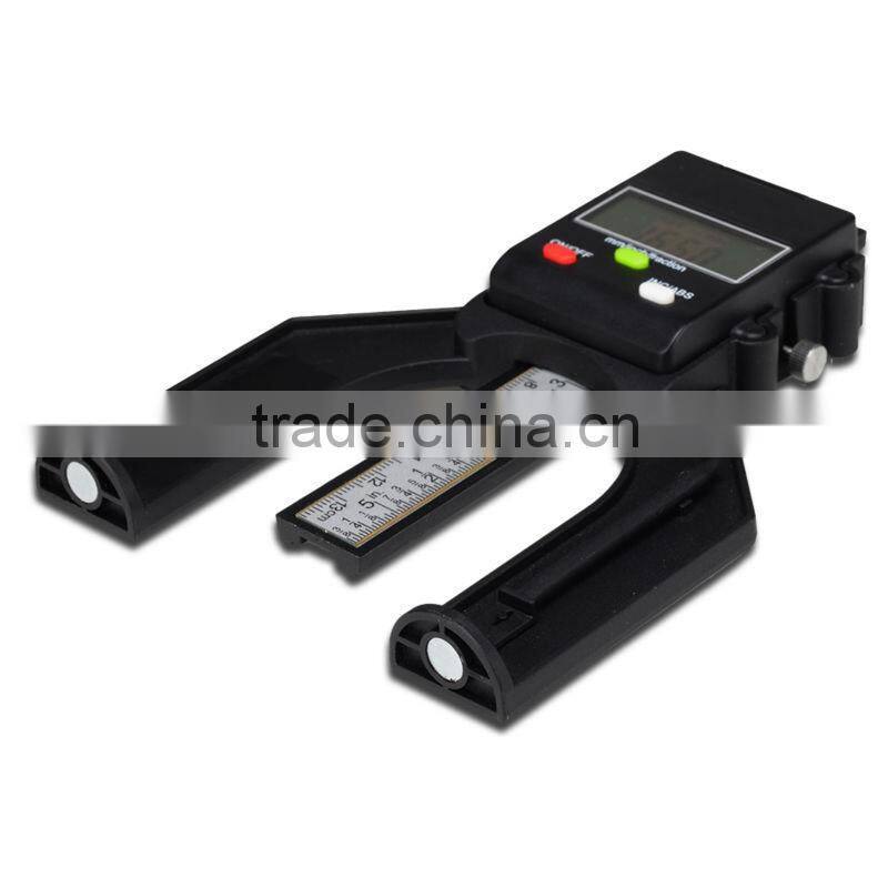 Digital Tread Depth Gauge LCD Magnetic Self Standing Aperture 80mm Hand Routers