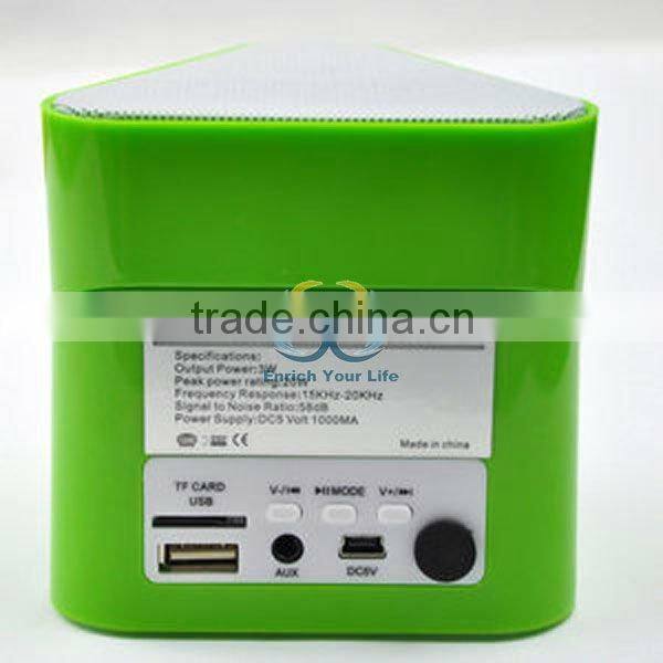Green Mini 3D Sound USB FM Speaker TF Card LED Radio Audio Music Rotatable Player