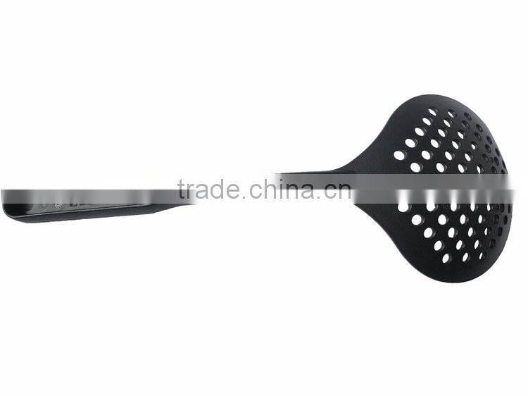 Multiple Functional Nylon Kitchen Supply Fat Skimmer