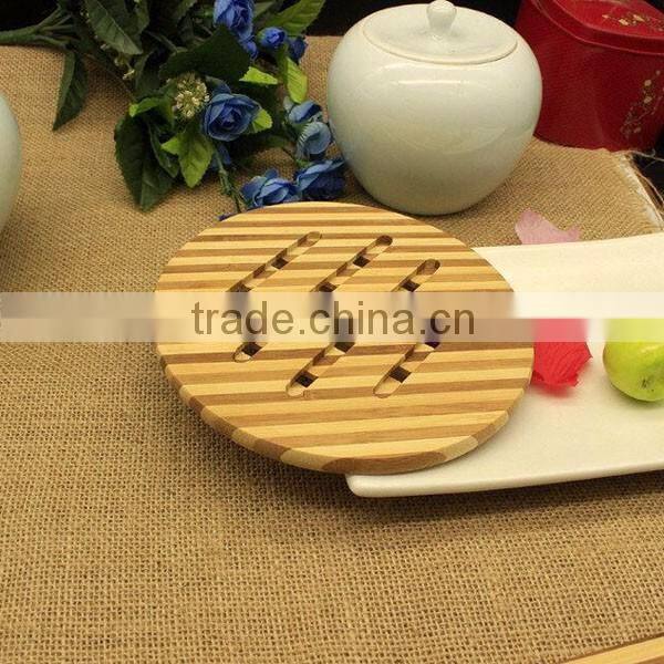 Environmentally friendly and durable handmade wooden placemat