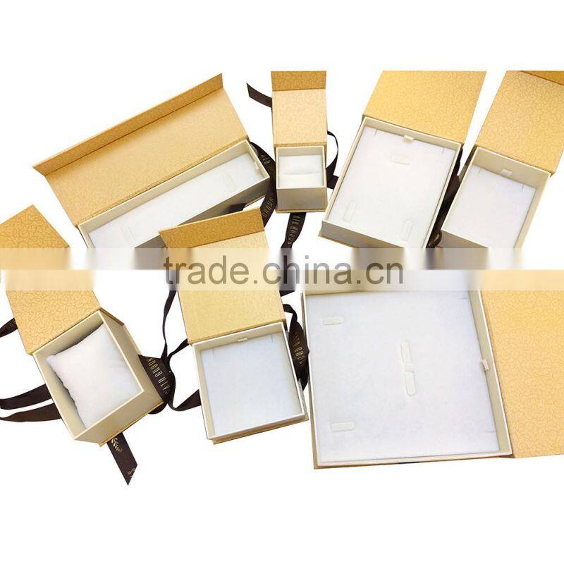 Custom logo cardboard jewelry box with ribbon