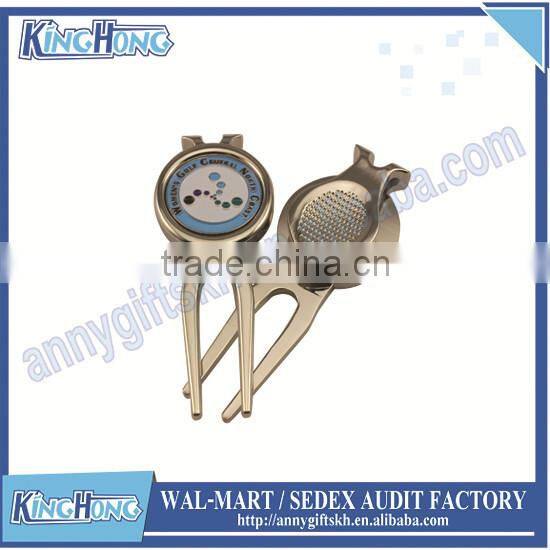 Small golf equipment golf divot repair