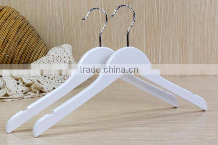 Factory price grade A maple white wooden cheap hangers