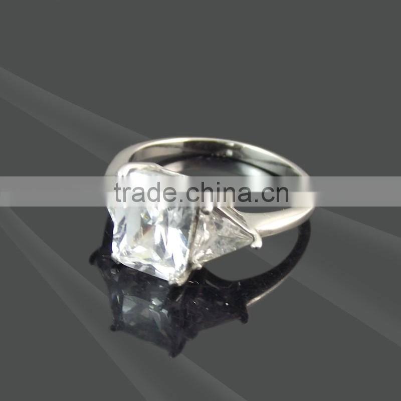 love rings with diamonds for lovers