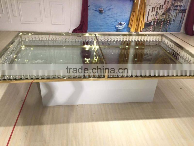 New design golden glass top wedding table with crystal