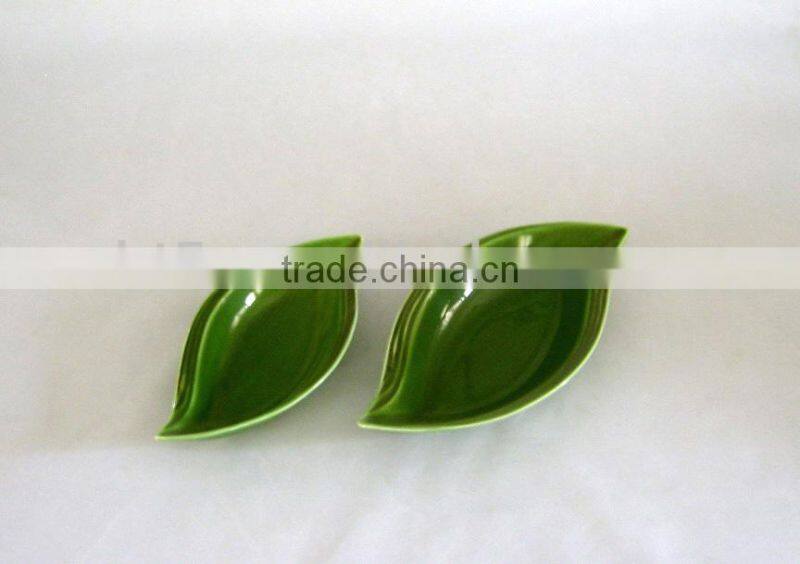 cheap glazed ceramic leaf plate dish