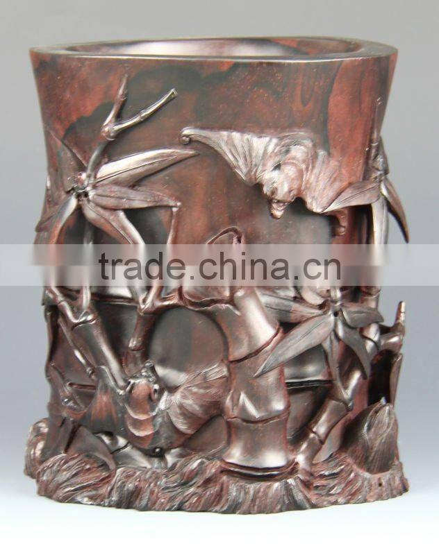 wood carving,"The mother love"