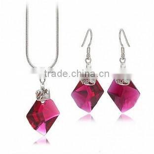 Festival red color square sew on k5 crystals,silver foiled stones for decoration