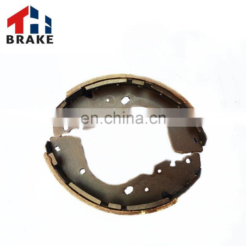 locomotive heavy duty truck brake shoes for mitsubishi canter