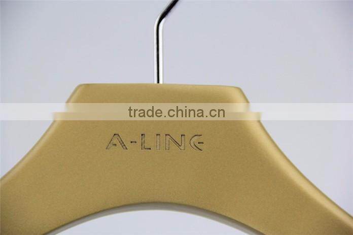 CY-509 provide best sell wood hanger gold color wooden clothes hanger
