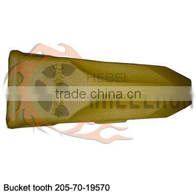 Komatsu Excavator PC200 Bucket tooth 205-70-19570