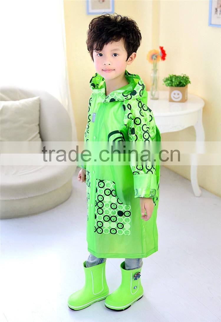 2016 new design best selling kids wear green Background disposable rain poncho with Poka Dot