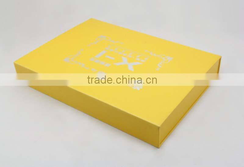 High quality clamshell box with magnetic closure scarf box , Accept OEM / ODM order