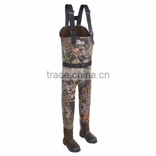 Mens Waterproof Camo Neoprene Hunting Chest Waders
