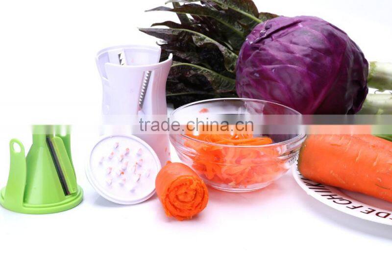 Plastic multi-functional vegetable&fruit slicer
