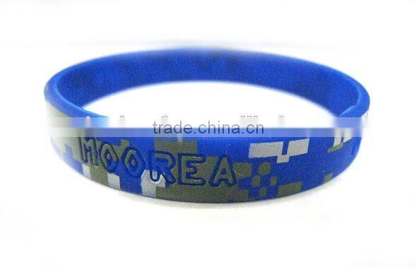 customized blue color silicone wristband