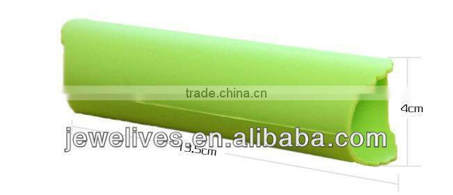 Kitchen promotion silicone garlic vegetable tools / silicone garlic peeler