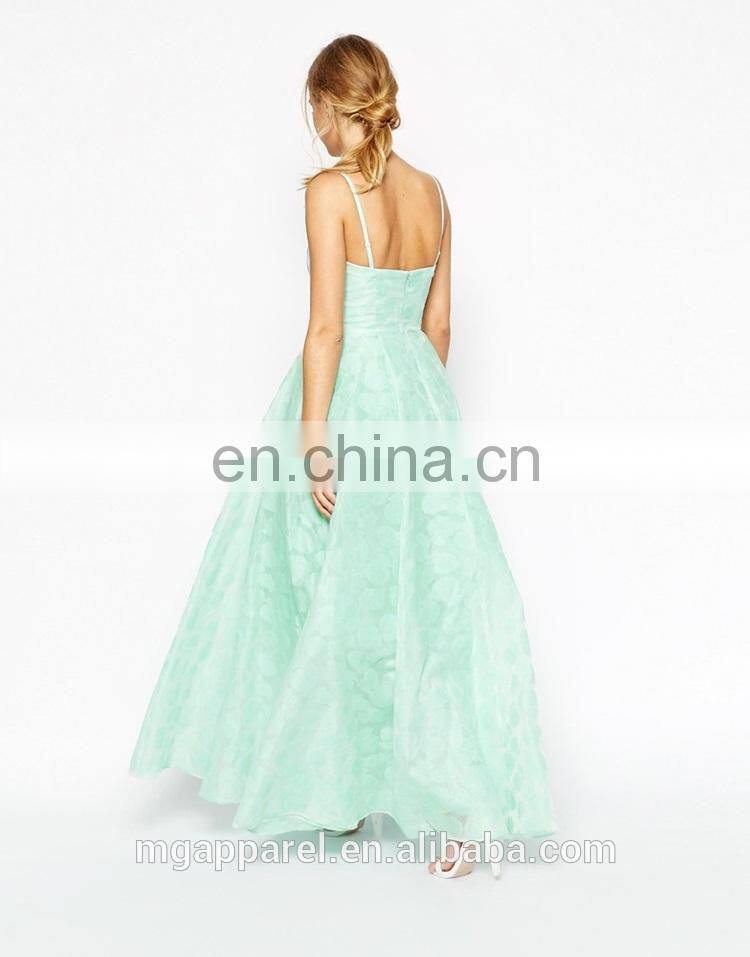 OEM wholesale latest dress designs white off shoulder ball gown puffy prom dresses 2015 for women