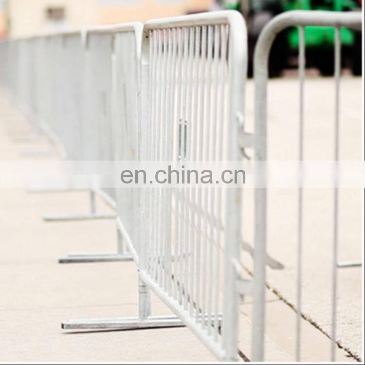 Hot sell crowd control barrier fence panels barrier gate price