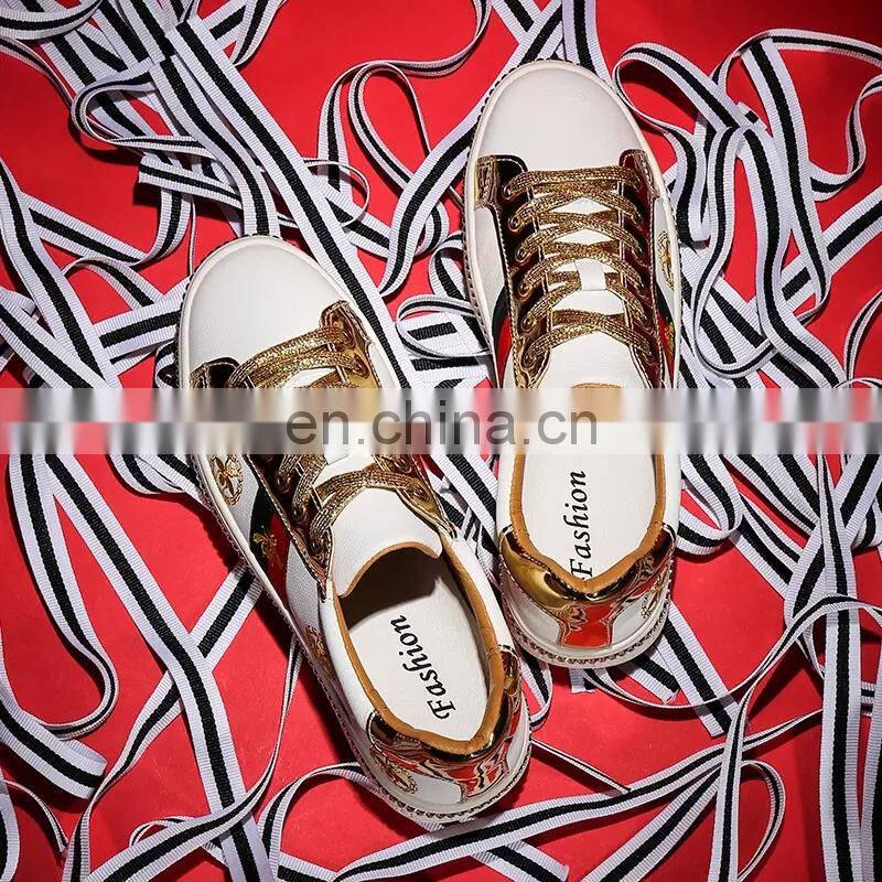 Wholesale men and women casual small White Sports Skateboard Shoes Bee sports shoes jogging shoes 36-44