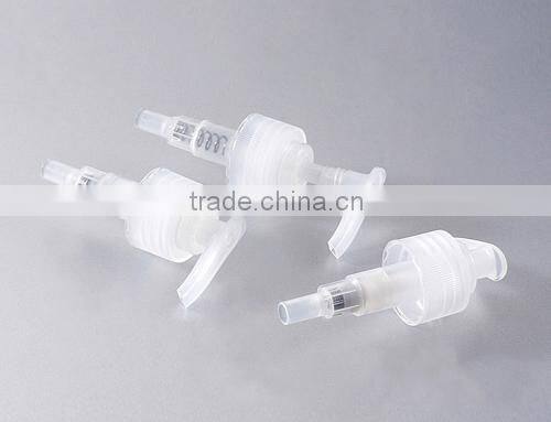 High speed trigger sprayer unscrambler