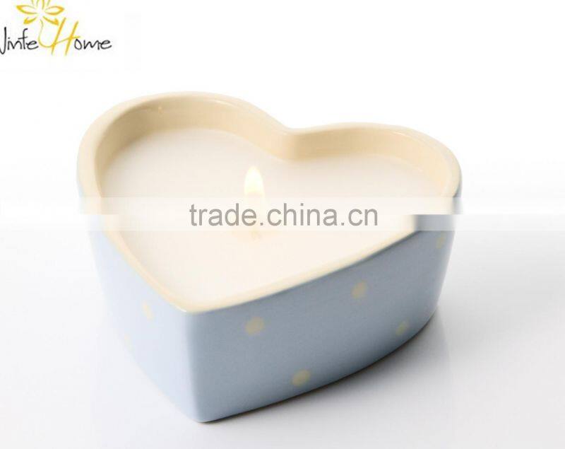 scented candle in ceramic jar/ Heart shape scented candle/ heart shape candle/ soy wax
