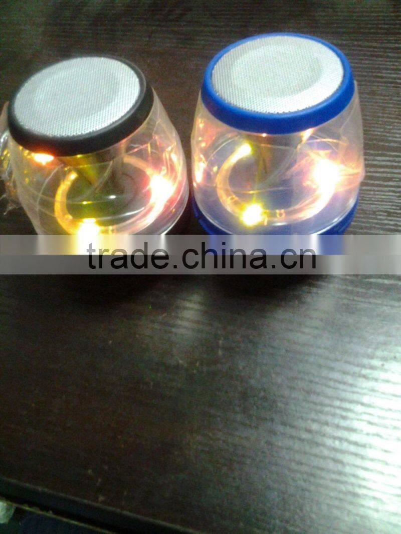 2016 new products mini portable wireless magic lamp bluetooth speaker for iphone 6