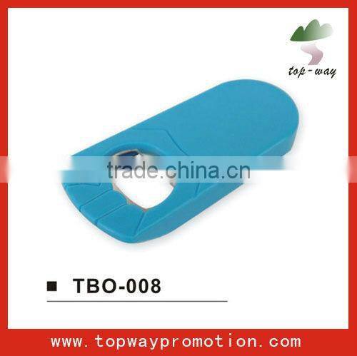 supply all kinds of plastic credit card bottle opener
