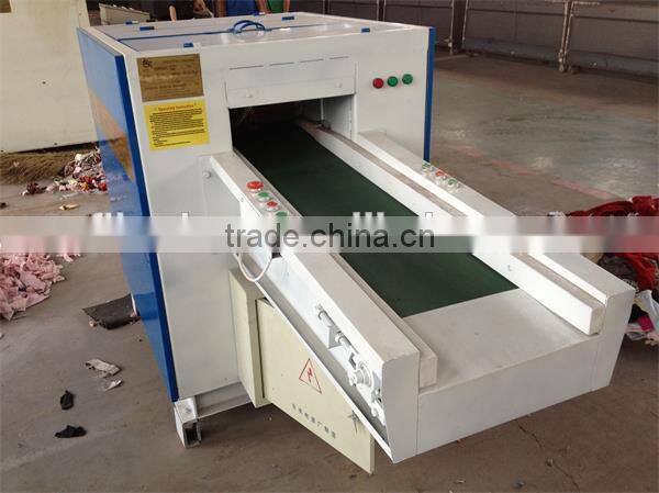 Textile tearing machine, rag tearing machine, tearing machine