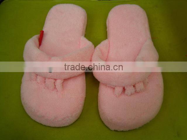 2014 promotional wholesale foot care slippers and fitness exercise slippers