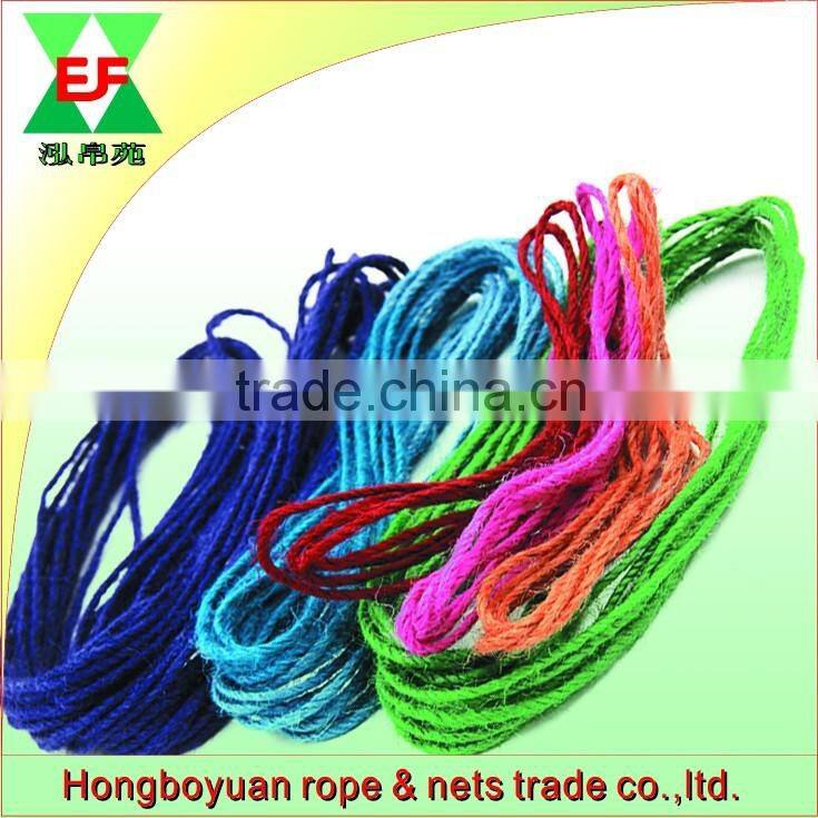Collor beautifully decorated hemp rope