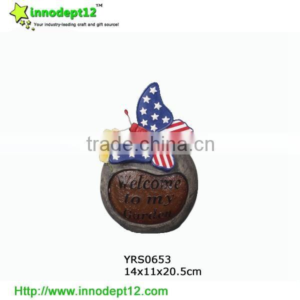 polyresin solar garden decoration red and yellow bird light ,with solar panel