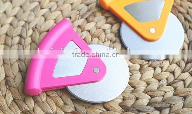 CY134 Stainless Steel Pizza Cutter with handle Pizza Knife