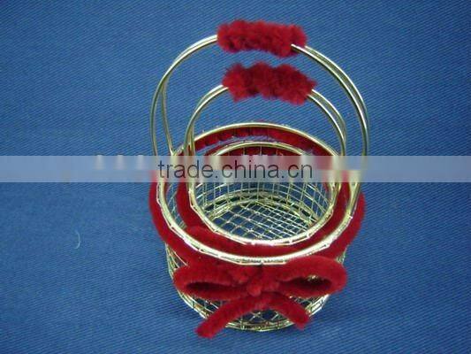 Small wire Art&Collectible decorative with wool rope basket with fixed handle