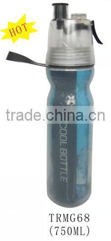 Portable 750ml plastic summer cooling mist spray sports drink bottle with straw