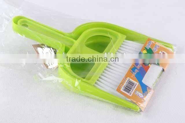 Plastic DUSTPAN and BRUSH SET